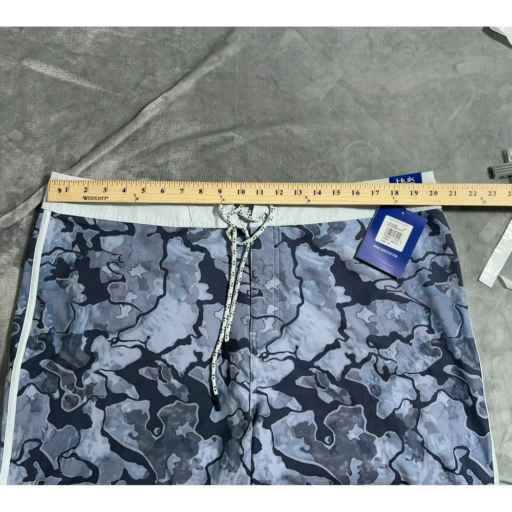 Huk Current Camo Classic Board Shorts Mens 40 New Blue Shorts Fishing Trunks